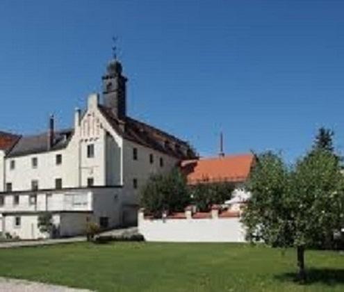 Schloss Weichs Zu Regensburg Mit 2Schlafzimmer Parkplatz Internet 75Qm Zentrum Exterior foto